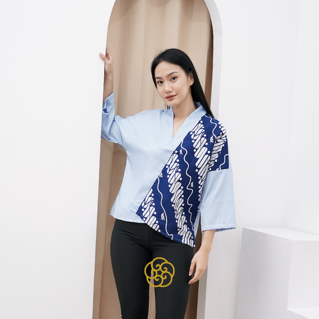 Anggraini Blouse Batik Parang Wanita Premium