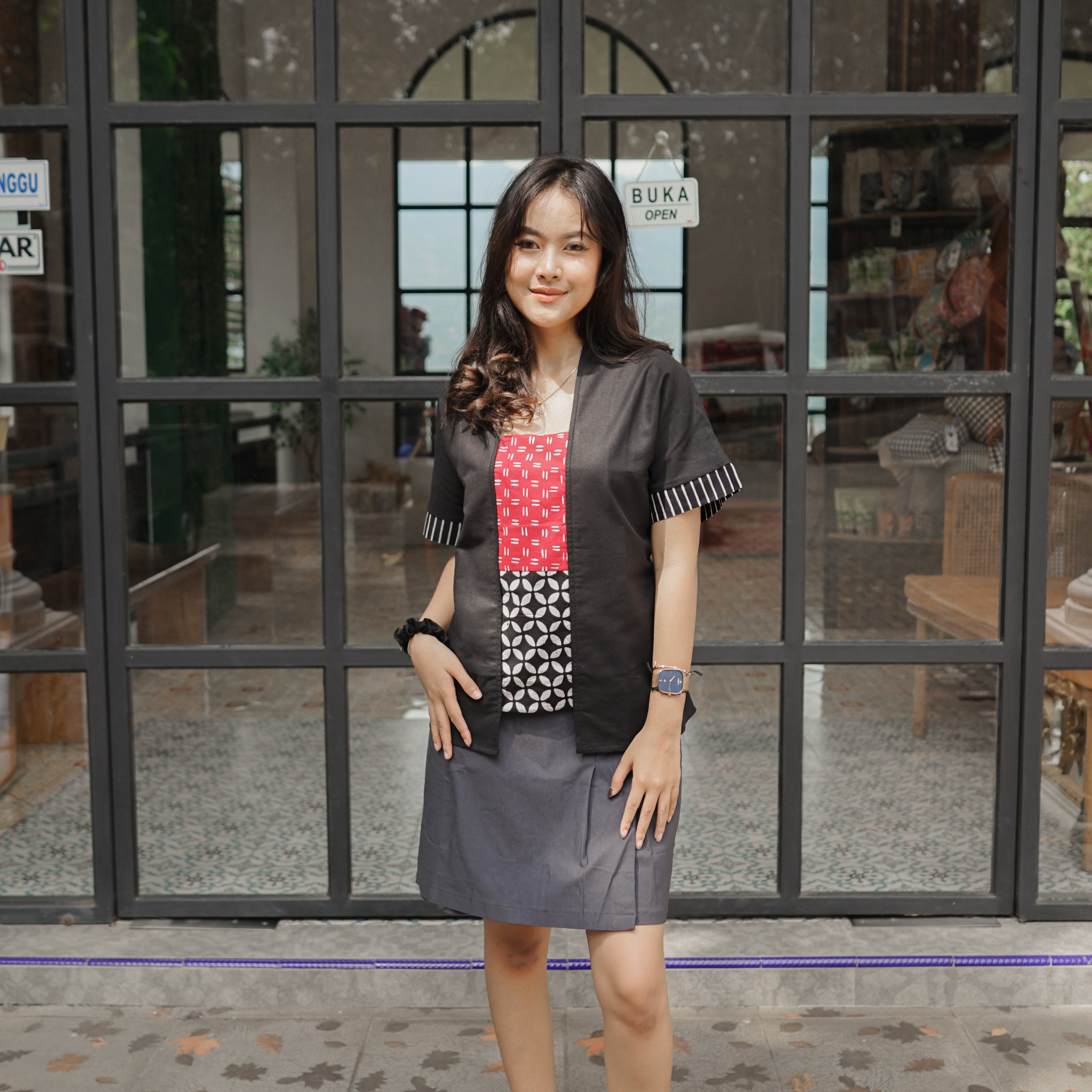 Andini Blouse Kutubaru Linen Batik Kawung