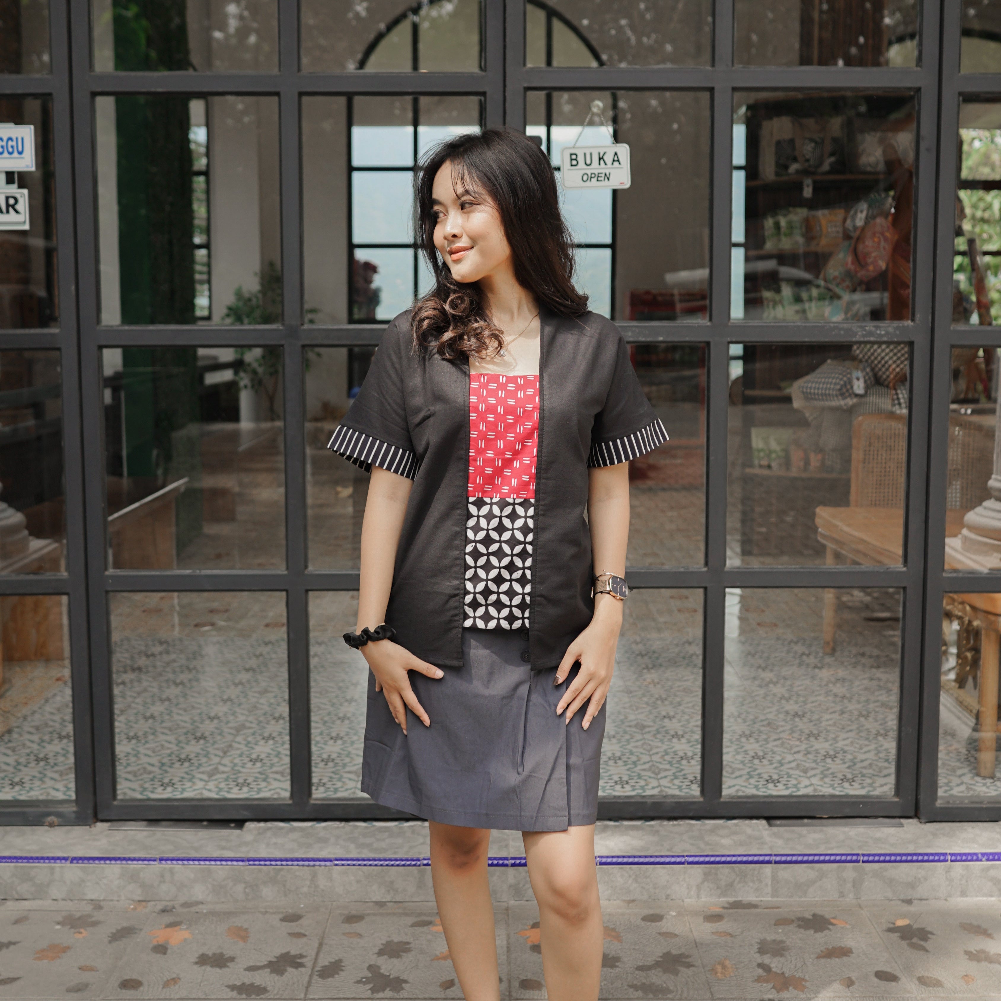 Andini Blouse Kutubaru Linen Batik Kawung