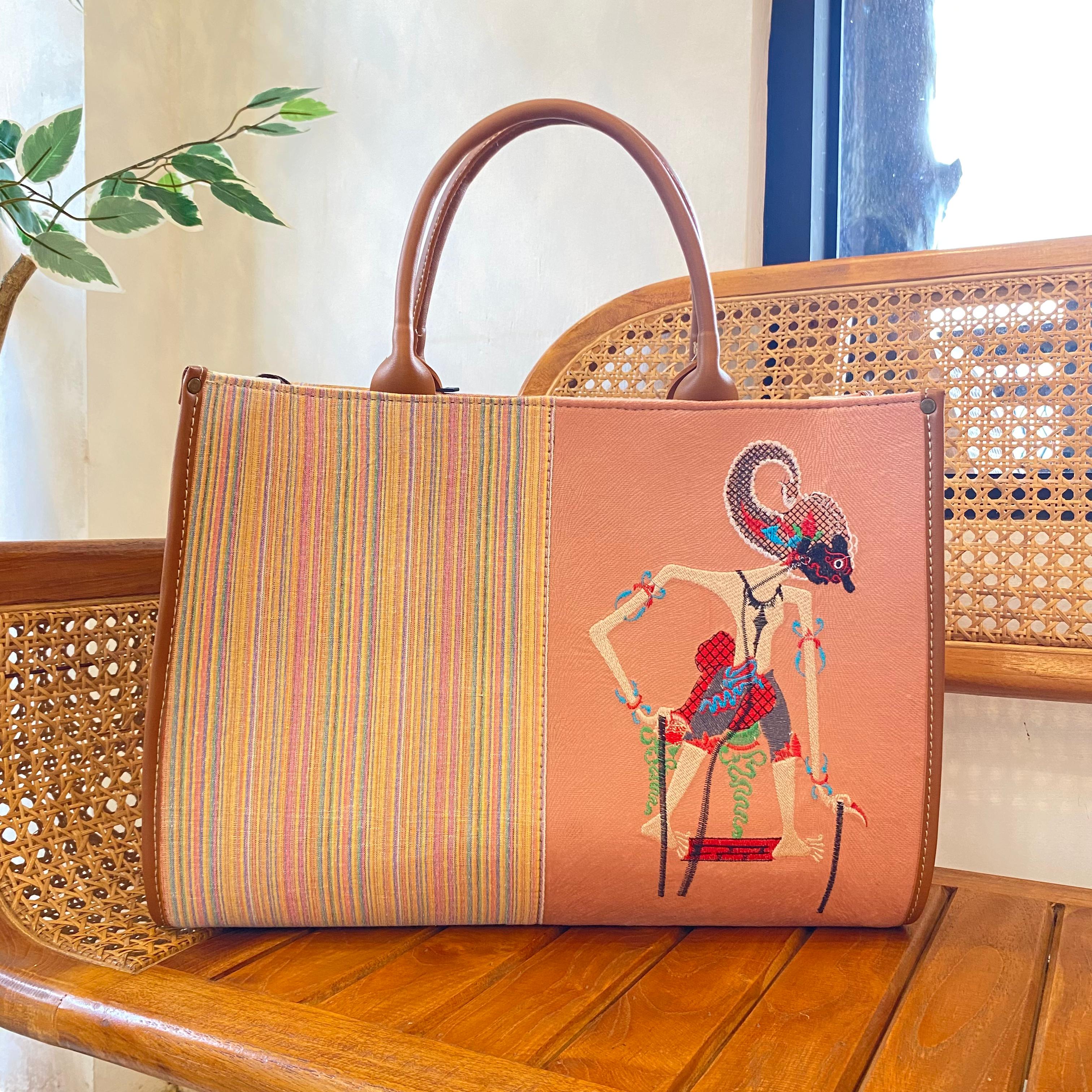 Tas Handcarry Lurik Wayang 30x40