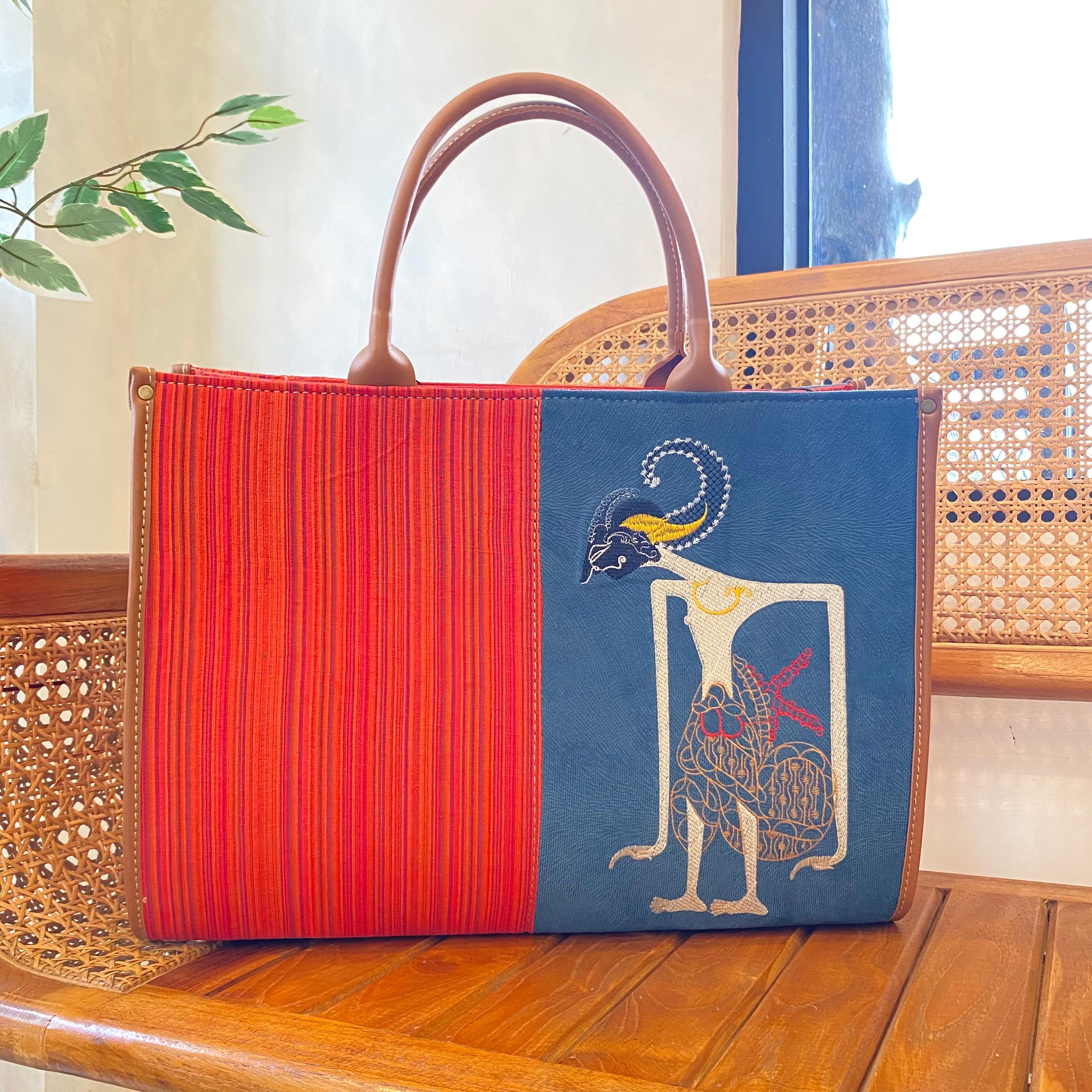 Tas Handcarry Lurik Wayang 30x40