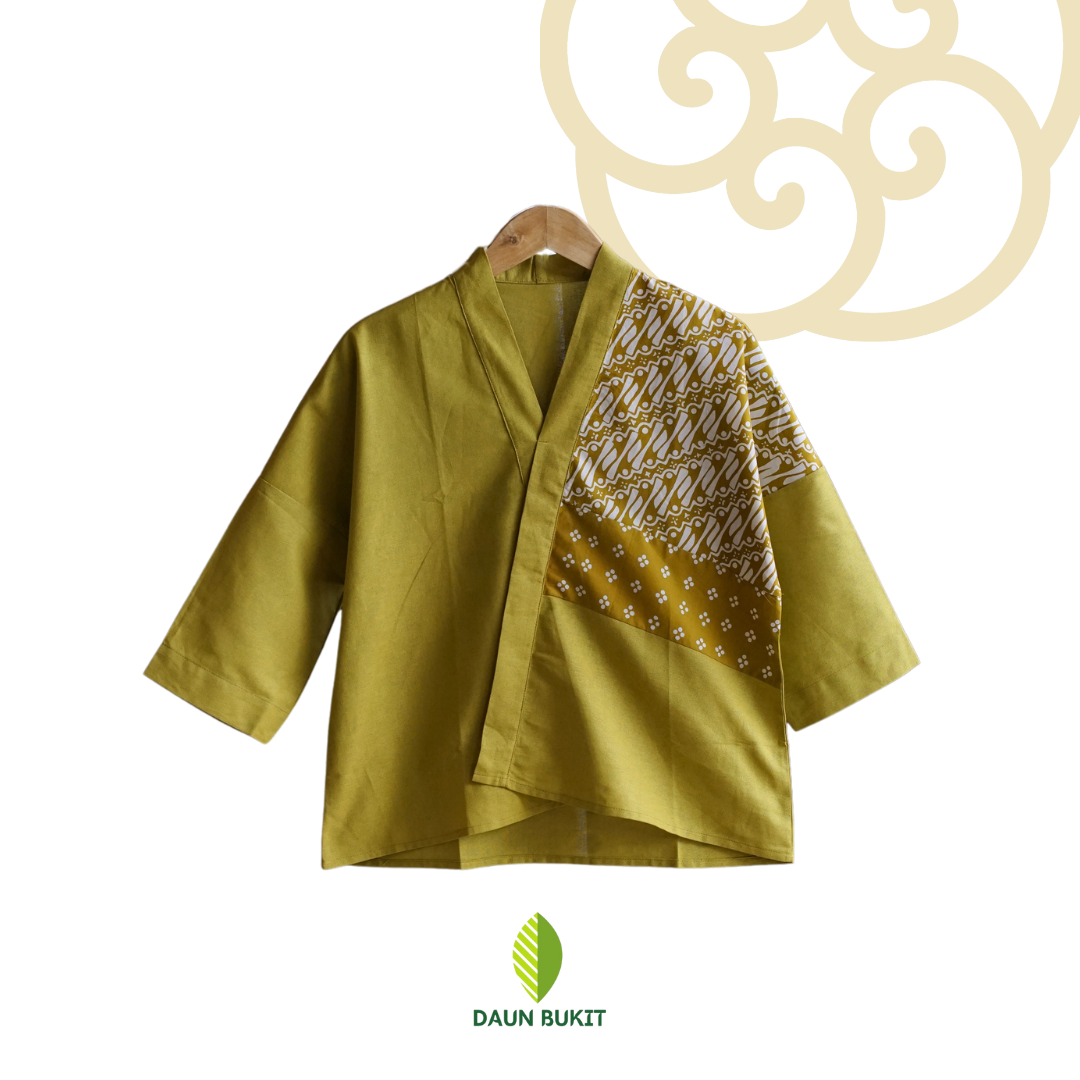 Eliana Blouse Kimono Linen Motif Batik Parang Premium